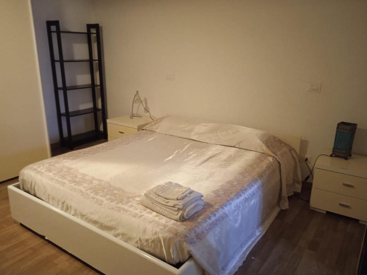 La Casa Sul Farfa Lägenhet Bocchignano Exteriör bild