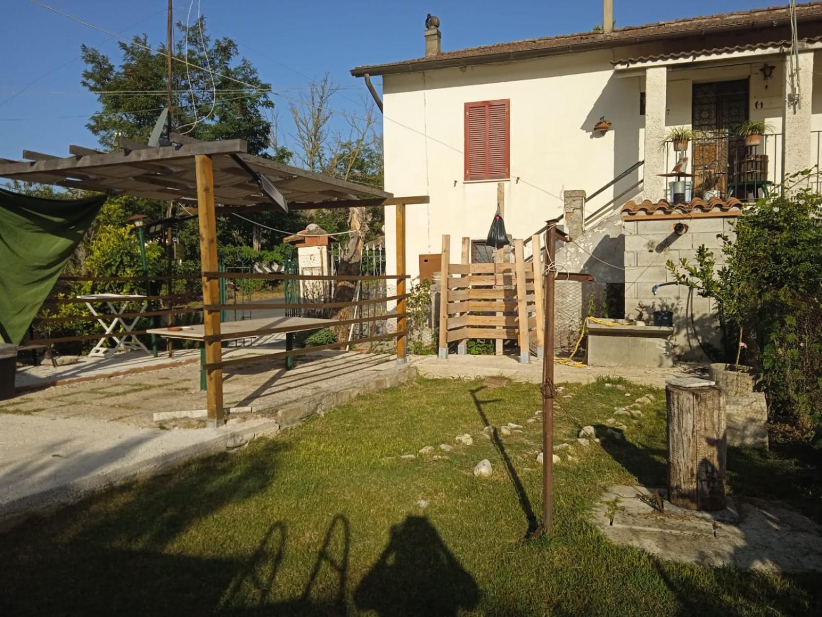 La Casa Sul Farfa Lägenhet Bocchignano Exteriör bild